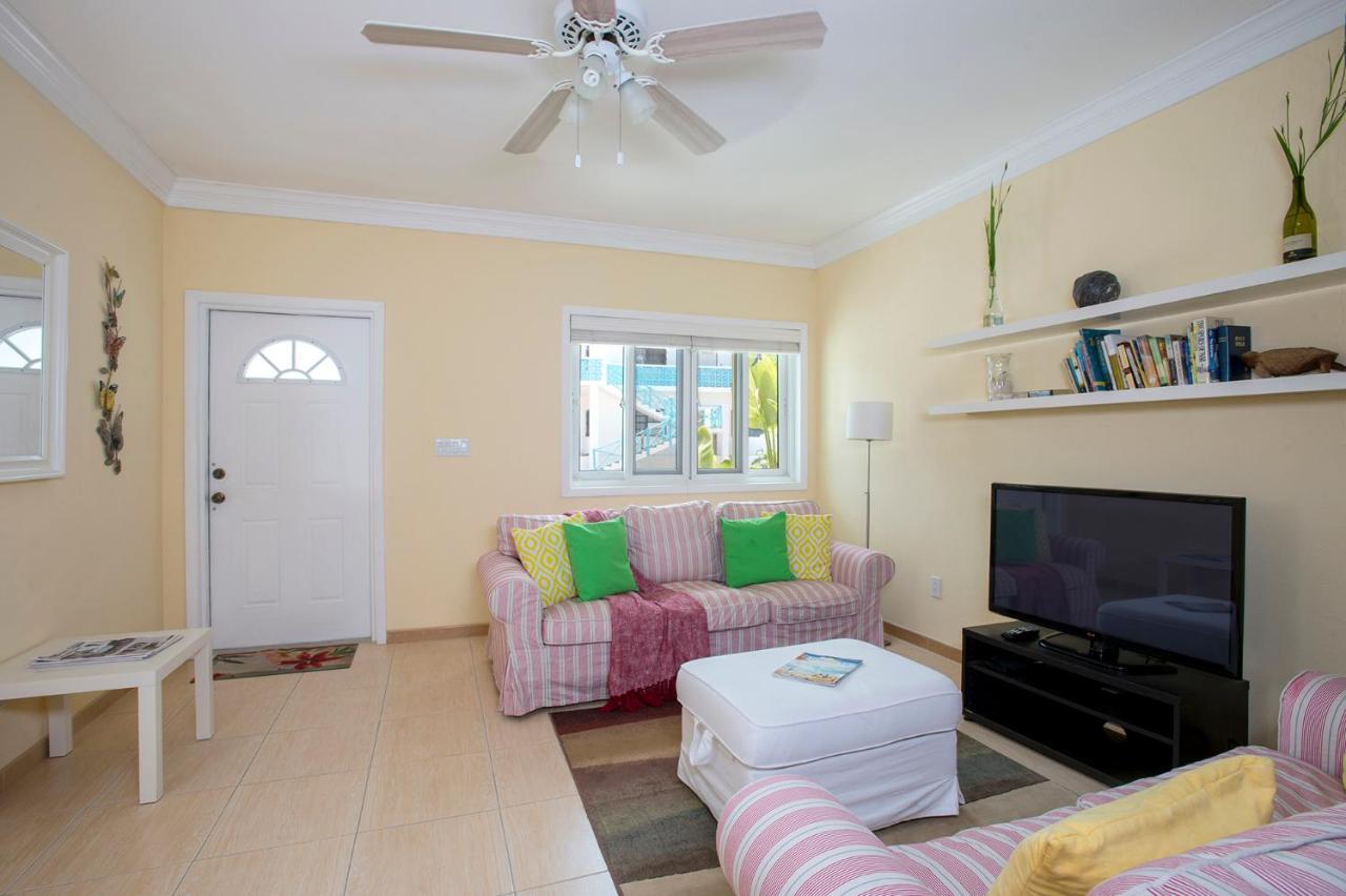 Sir Charles Guest House Palmetto Point Екстер'єр фото