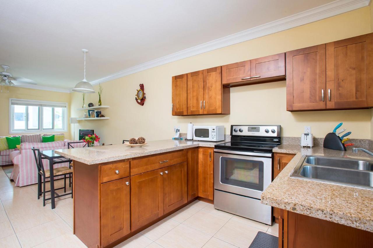 Sir Charles Guest House Palmetto Point Екстер'єр фото