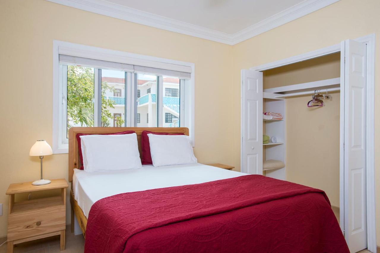 Sir Charles Guest House Palmetto Point Екстер'єр фото
