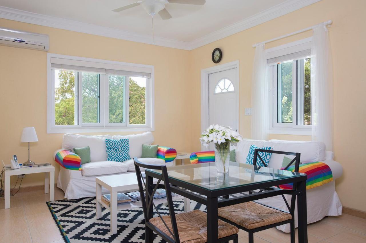 Sir Charles Guest House Palmetto Point Екстер'єр фото