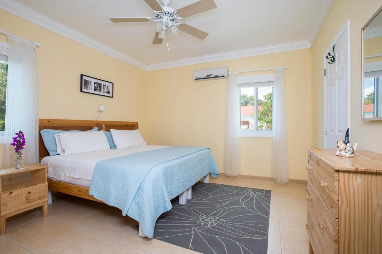 Sir Charles Guest House Palmetto Point Екстер'єр фото