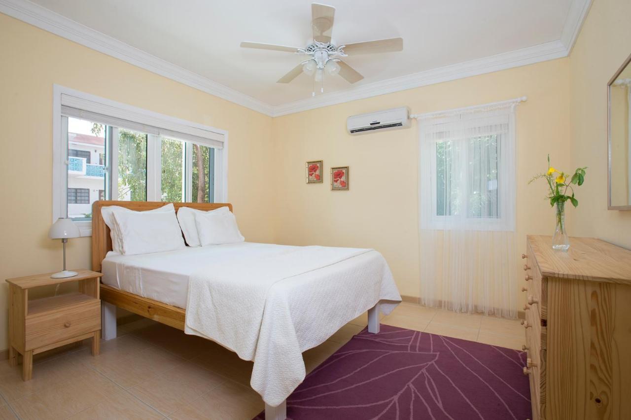Sir Charles Guest House Palmetto Point Екстер'єр фото