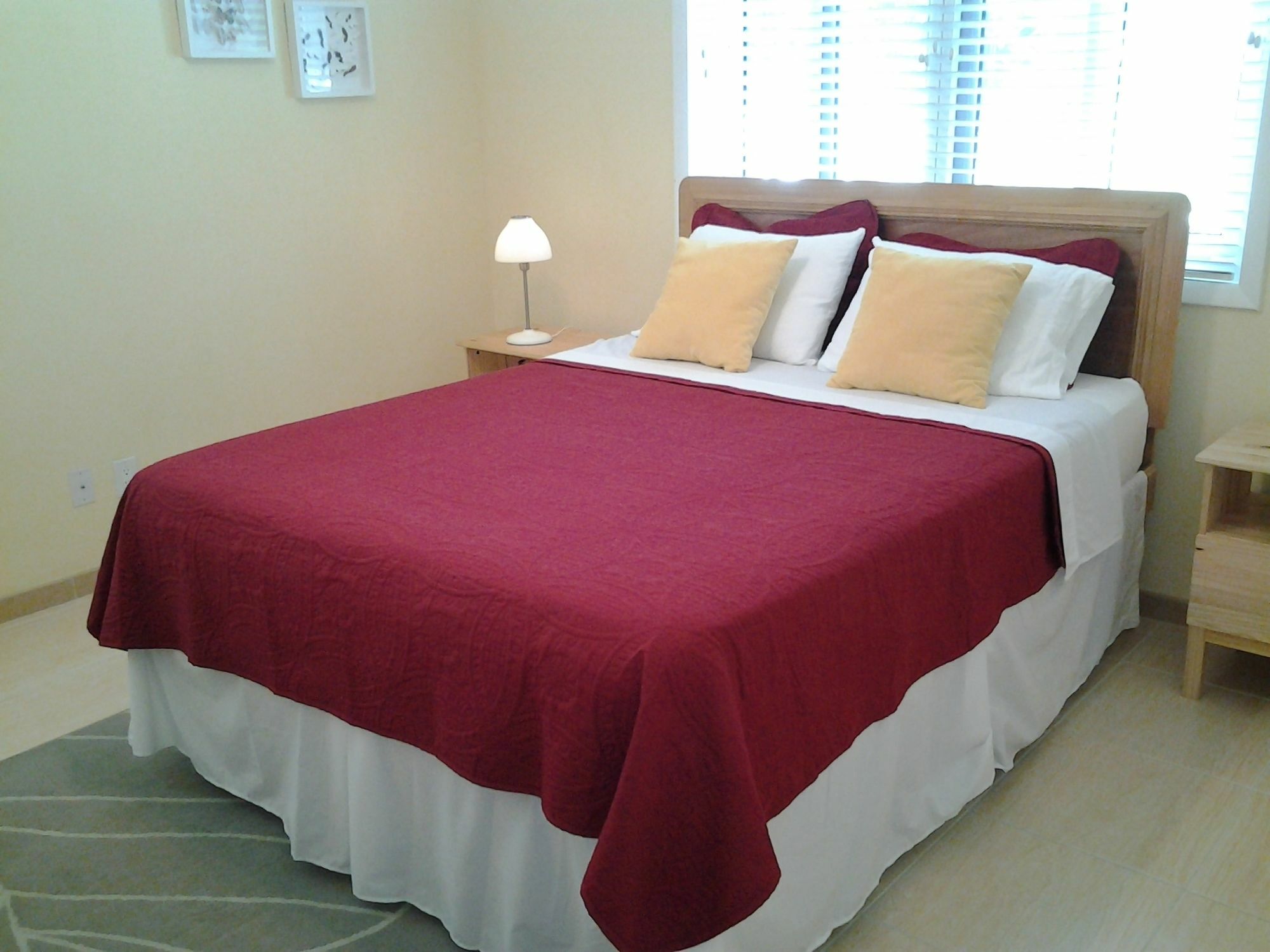 Sir Charles Guest House Palmetto Point Екстер'єр фото